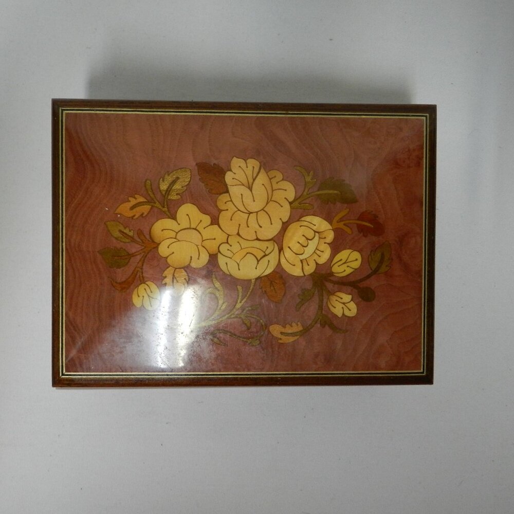 San Francisco Music Box Company Italy lacquer Jewelry velvet lined hinge Vintage